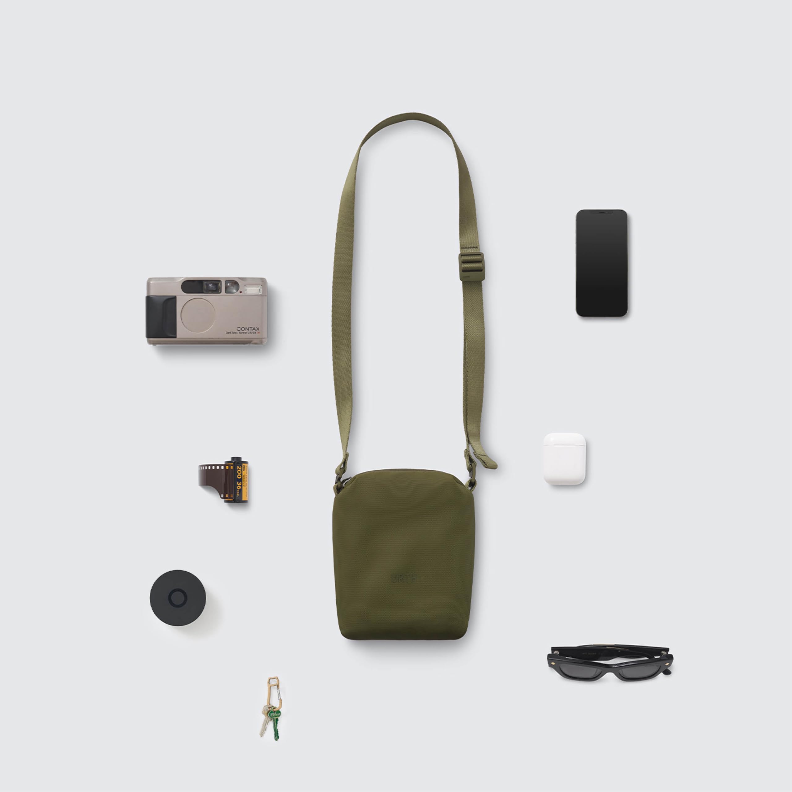 Urth Andesite 2L Photography Camera Pouch - Water Resistant, Recycled, Small Digital Camera & Daily Essentials Crossbody Bag in Green - Image 9