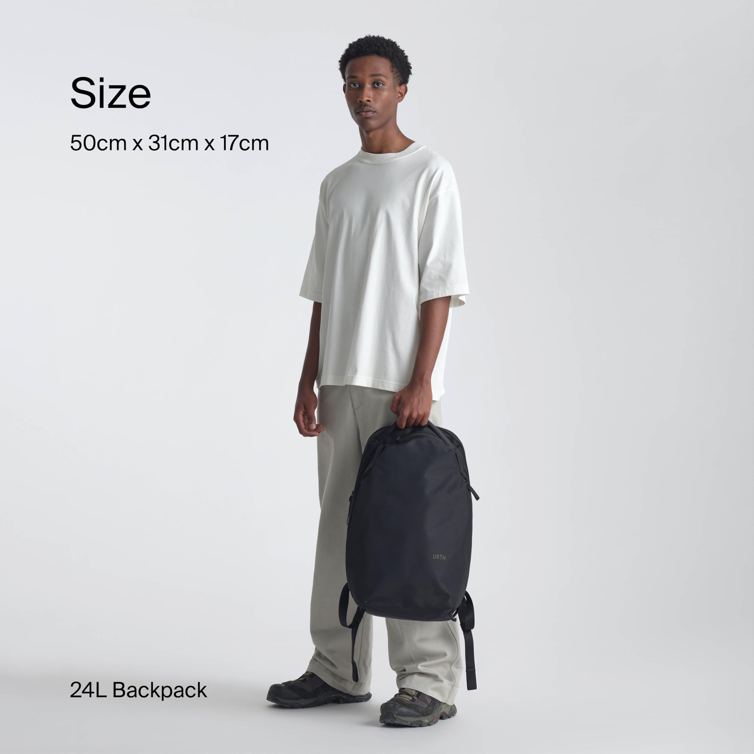 Urth Norite 24L Modular Camera & Laptop Travel Backpack — Water Resistant, Anti-Theft, Recycled Bag for DSLR, 13-16 Inch Laptop in Black - Image 8